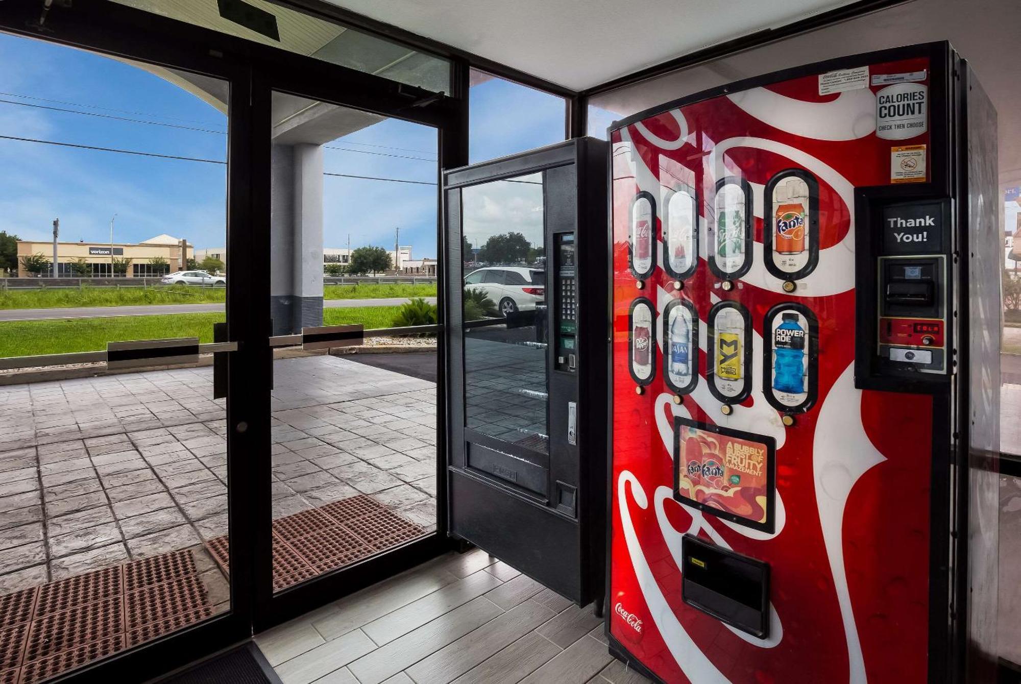 Econo Lodge Mobile Extérieur photo